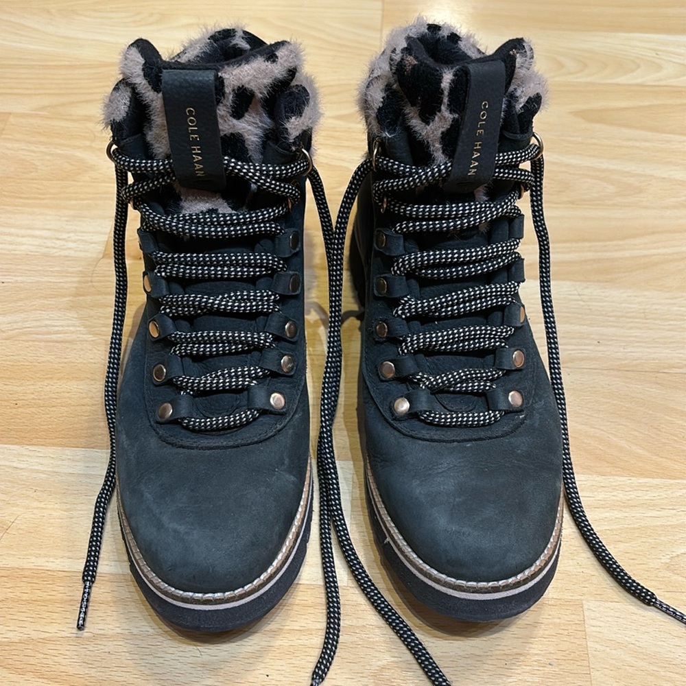 Cole Haan Zerogrand Explorer Hiking Boot Waterproof, Dark Green, size 7.5